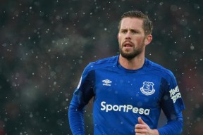 kaiyun体育综合-东亚杯国足战胜 球员士气大增，东亚杯国足首发