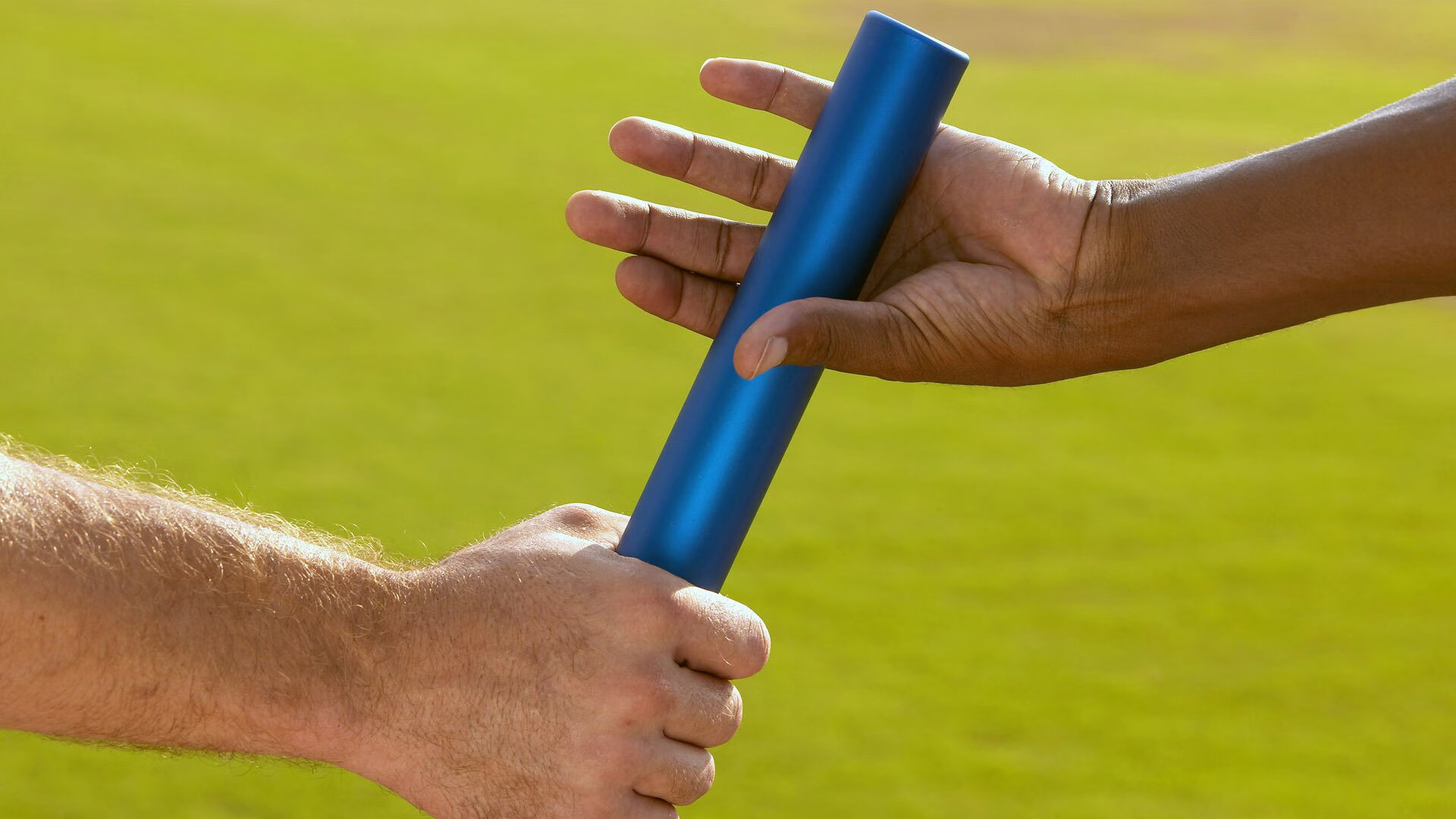 各国积极推动女子足球崛起，国际比赛频频亮相，女子国家足球队